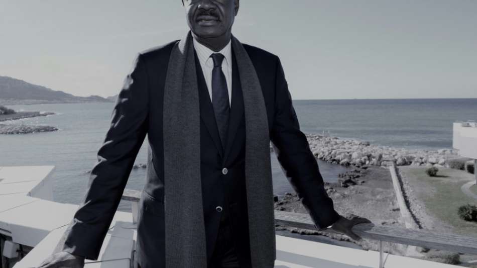 Früherer Marseille-Präsident Diouf an Corona gestorben