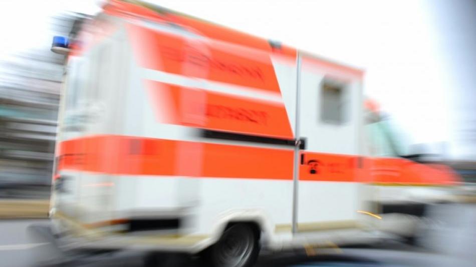 Dutzende Verletzte bei Busunfall in nieders