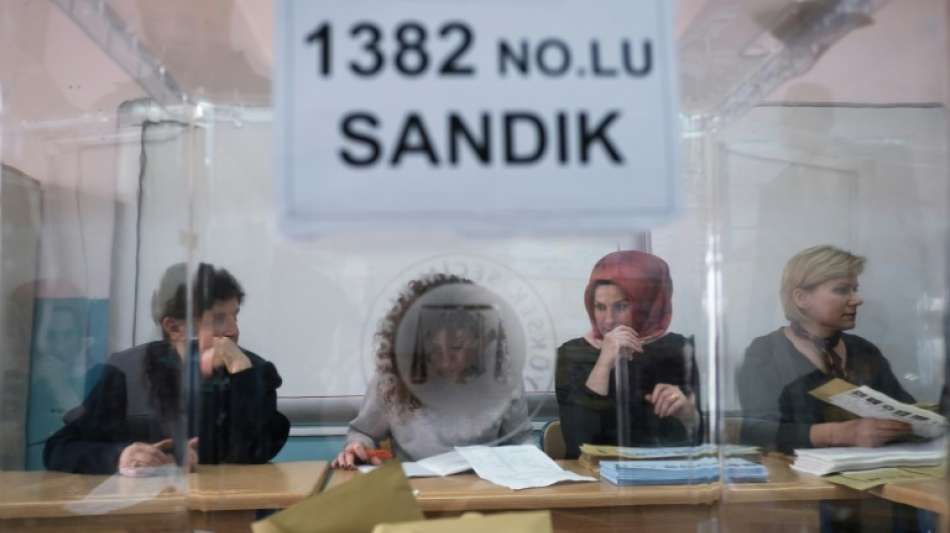 Türkische Regierungspartei fordert Wiederholung von Kommunalwahl in Istanbul