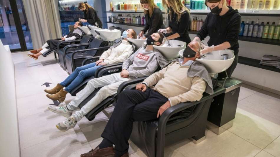 Wirtschaftsverb&auml;nde fordern Verschiebung von Mindestlohn-Erh&ouml;hung 