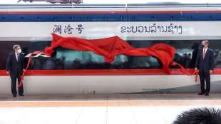 Laos er&ouml;ffnet feierlich seine erste Eisenbahnstrecke 