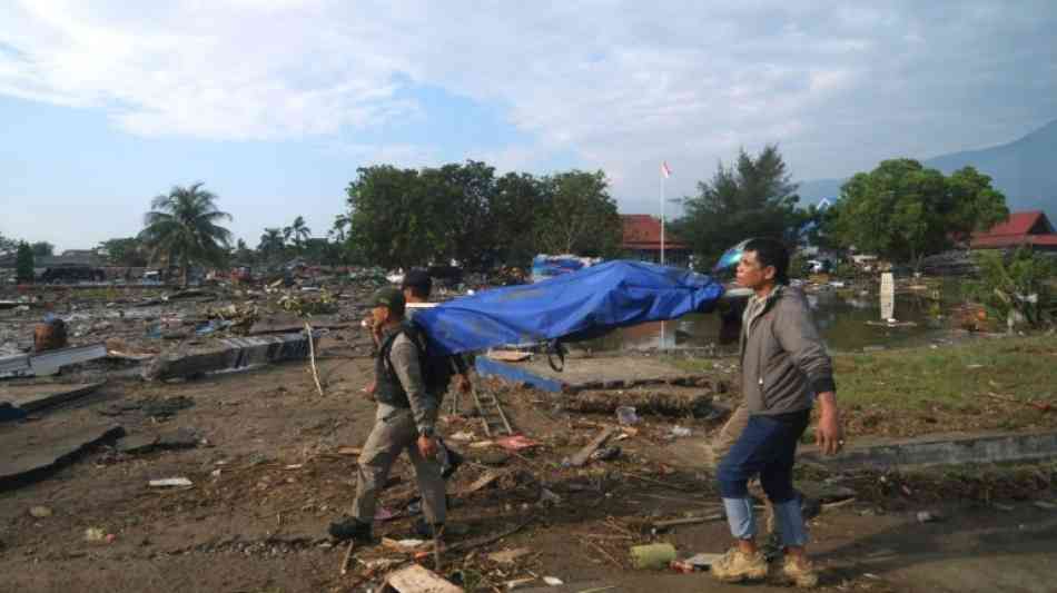 Zahl der Toten durch Erdbeben und Tsunami auf Sulawesi steigt auf mehr als 400