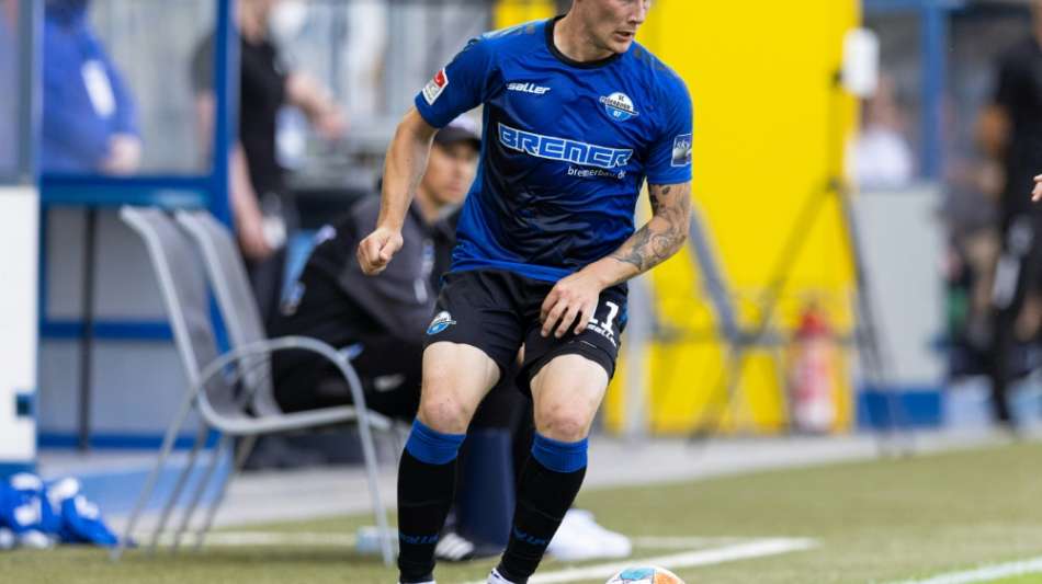 Michel-Hattrick in acht Minuten: Paderborn &uuml;berrollt KSC in Halbzeit eins