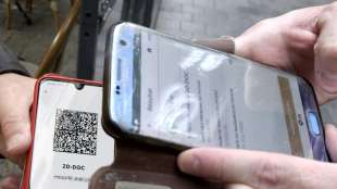 Franz&ouml;sisches Parlament verabschiedet Einf&uuml;hrung des neuen Corona-Impfpasses