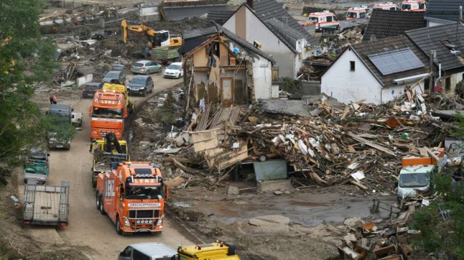 Versicherer rechnen nach Flutkatastrophe mit Sch&auml;den von bis zu f&uuml;nf Milliarden Euro