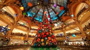 Deutsche wollen im Schnitt 273 Euro f&uuml;r Weihnachtsgeschenke ausgeben 