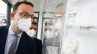 Spahn hofft auf "mehr Normalität" in Schulen durch Impfung von Jugendlichen