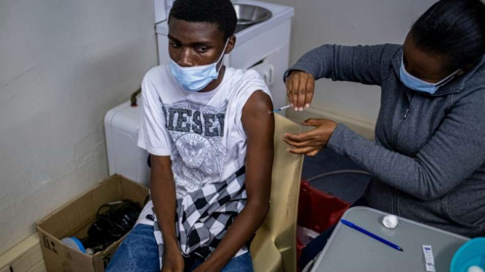 Studie: Biontech-Doppelimpfung sch&uuml;tzt zu 70 Prozent vor schwerer Erkrankung mit Omikron