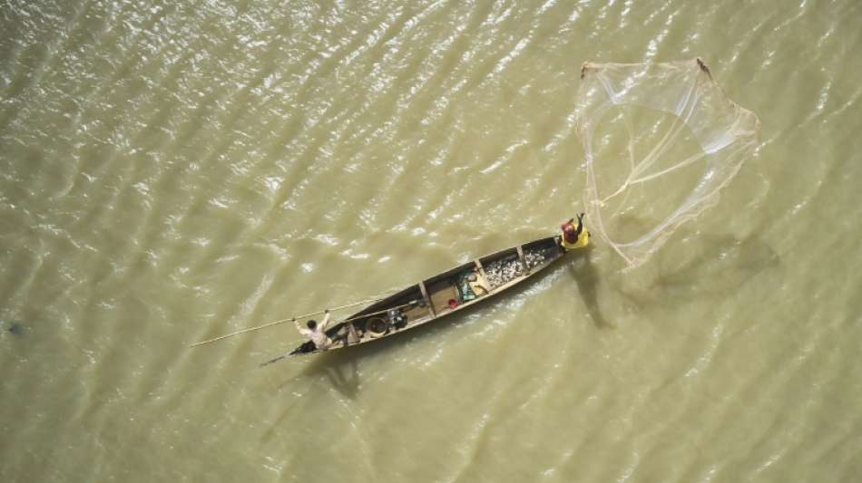 Knapp 140 Vermisste nach Bootsunglück in Nigeria