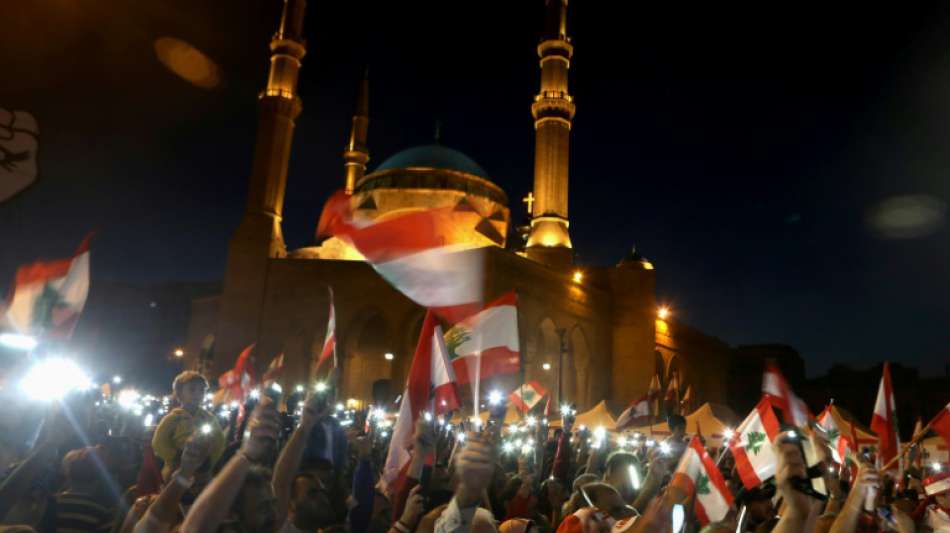 Tausende Menschen demonstrieren erneut im Libanon