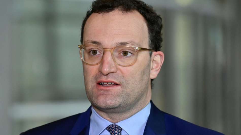 Spahn will Impfverordnung nach Zulassung des Astrazeneca-Impfstoffs &uuml;berarbeiten