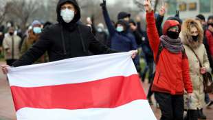 Zwei belarussische Demonstranten sitzen in schwedischer Botschaft in Minsk fest