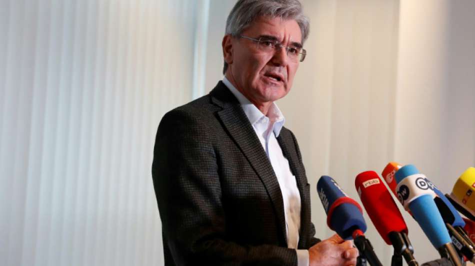 Fridays for Future demonstriert erneut vor Siemens-Geschäftsstellen