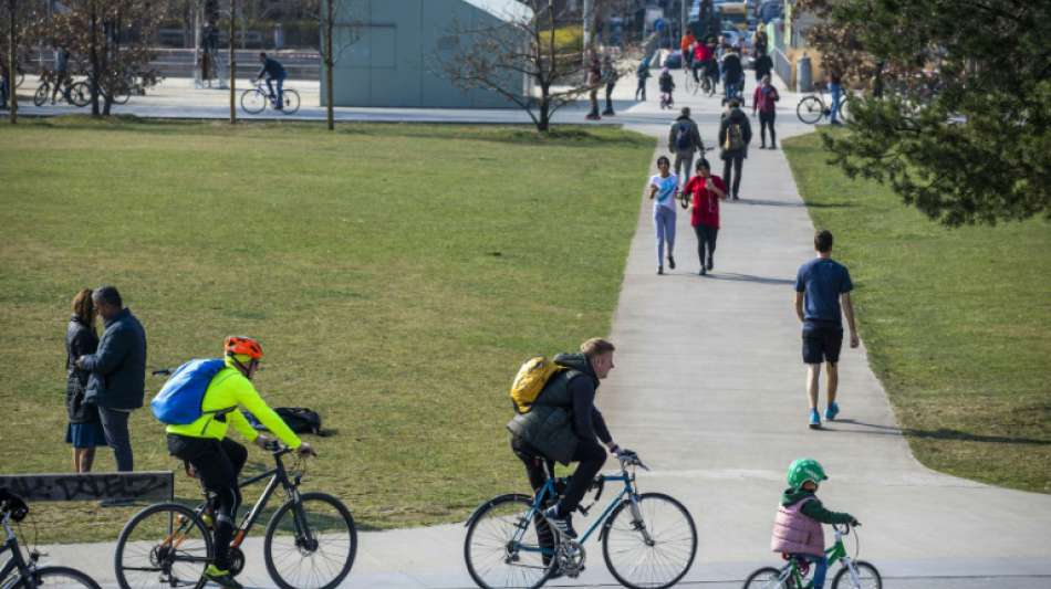 Randale bei Polizeieinsatz wegen Corona-Maßnahmen in Berliner Park