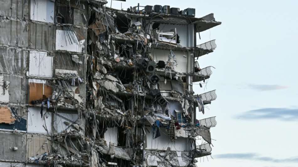 Fieberhafter Rettungseinsatz nach Teil-Einsturz von Hochhaus in Florida
