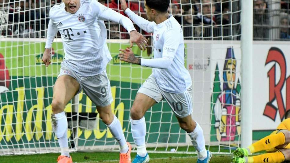 Glücklicher Bayern-Sieg in Freiburg durch Joker Zirkzee