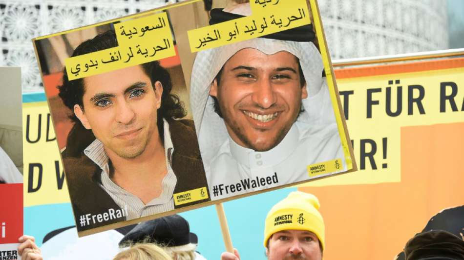 Pence fordert von Saudi-Arabien die Freilassung des Bloggers Badawi
