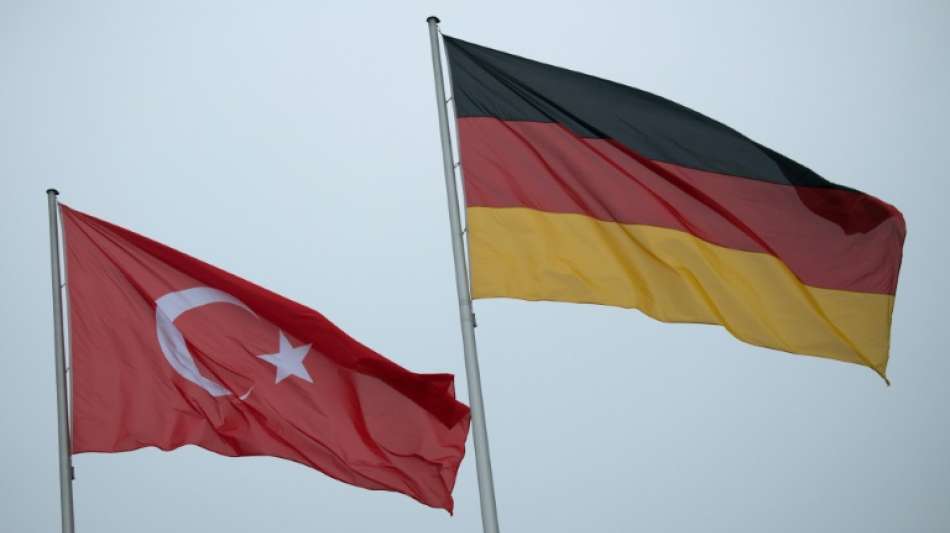 Festakt mit Merkel zu 60 Jahre deutsch-t&uuml;rkischem Anwerbeabkommen