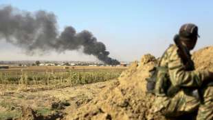 Türkische Truppen setzen Angriffe auf kurdische Kämpfer in Nordsyrien fort