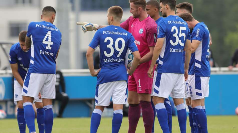 Kurz vor Saisonstart: Schalke in Quarant&auml;ne-Trainingslager