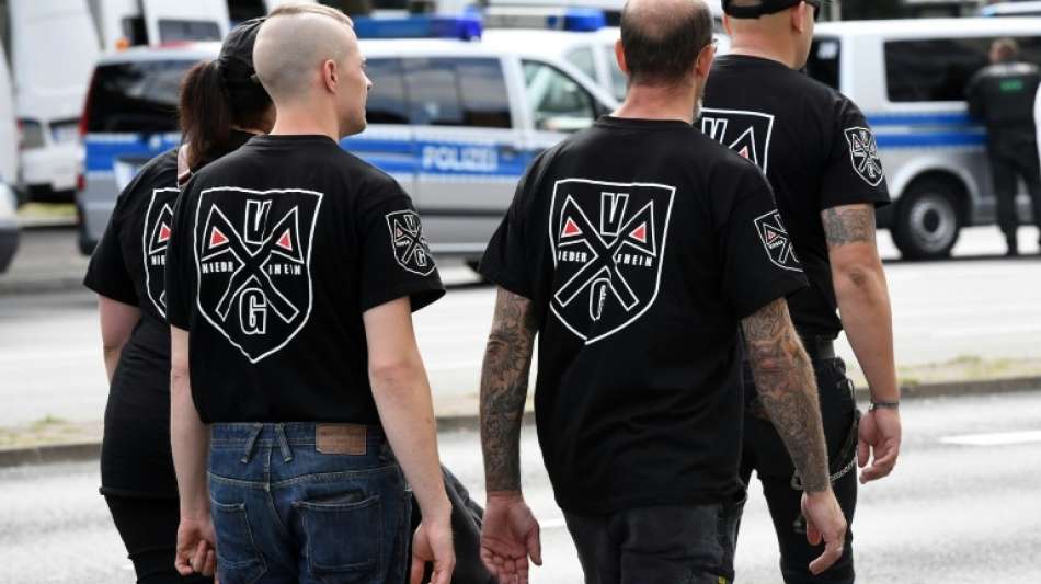Verfassungsschutz warnt vor "intensivierter Vernetzung" von Rechtsextremisten