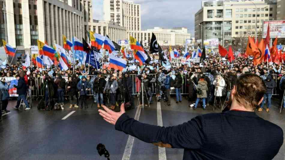 Tausende Russen protestieren gegen geplantes Internetgesetz