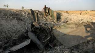 Aktivisten: Dschihadisten schießen Flugzeug der syrischen Regierungstruppen ab