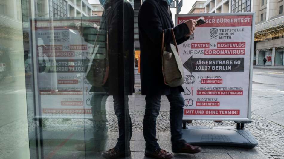 Holetschek sieht Impfanreiz in Aufhebung der Testpflicht f&uuml;r Geboosterte