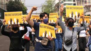 Militärjunta lässt mehr als 300 inhaftierte Demonstranten frei