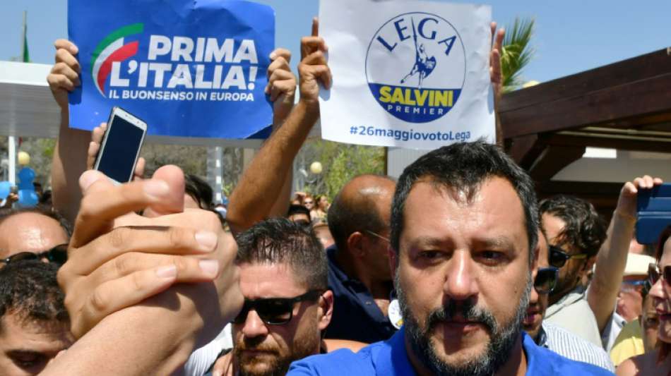 Zukunft von Italiens Regierung weiter in der Schwebe