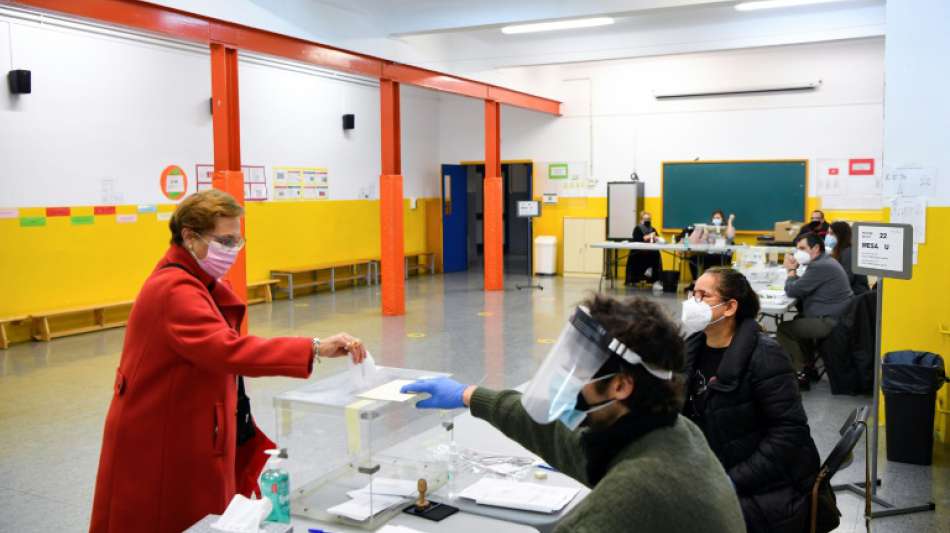 Corona-Pandemie überschattet Regionalwahl in Katalonien