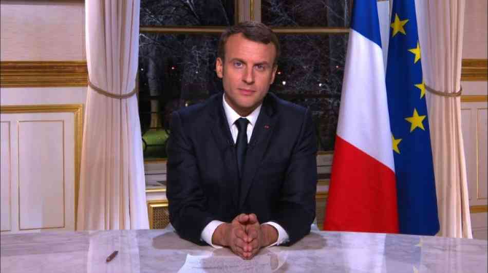 Macron verspricht B
