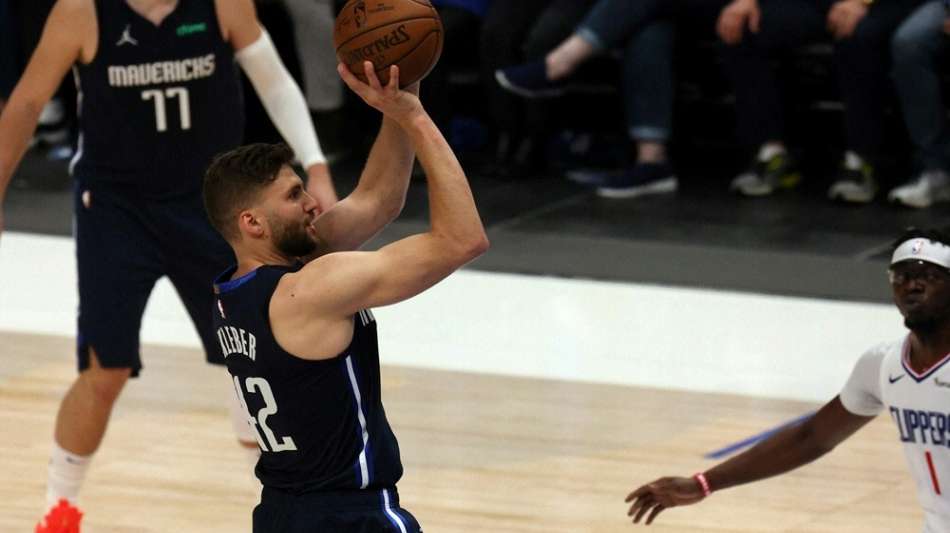 NBA: Kleber und Dallas verlieren - Irving überzeugt und wird beworfen