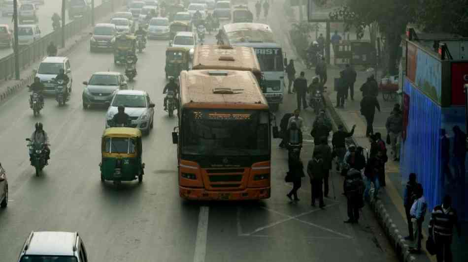 Indien: Chaos in iBus wegen stinkender Socken - Festnahme