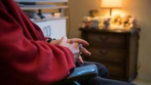 Sozialverband VdK will gegen Streichung von Pflegegelderhöhung klagen