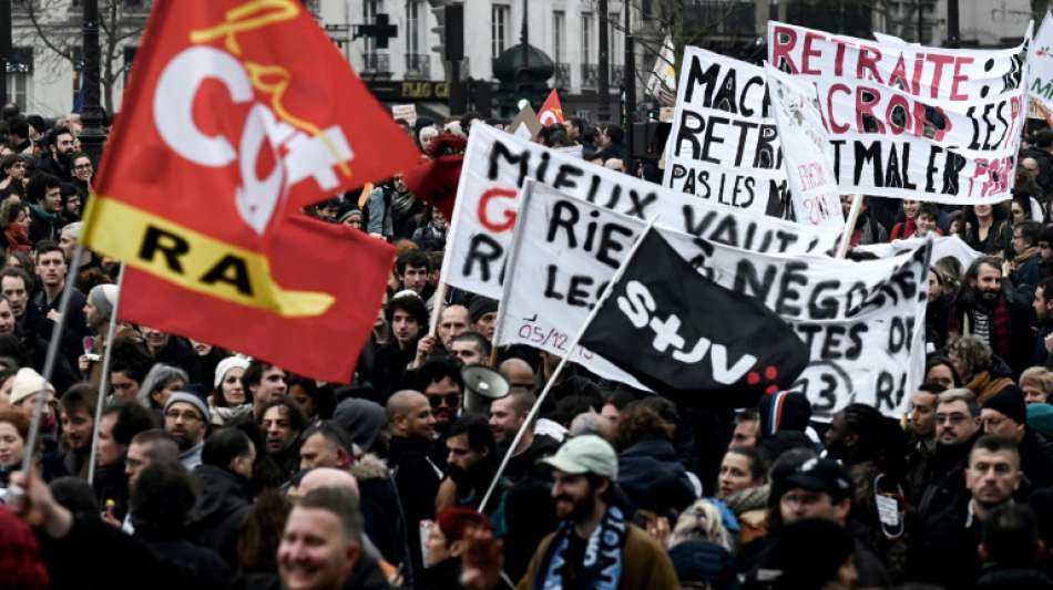 Neue Verhandlungen über umstrittene Rentenreform in Frankreich