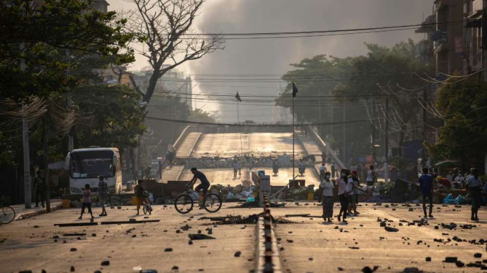 Einwohner von Yangon fliehen vor Gewalt durch Militärjunta