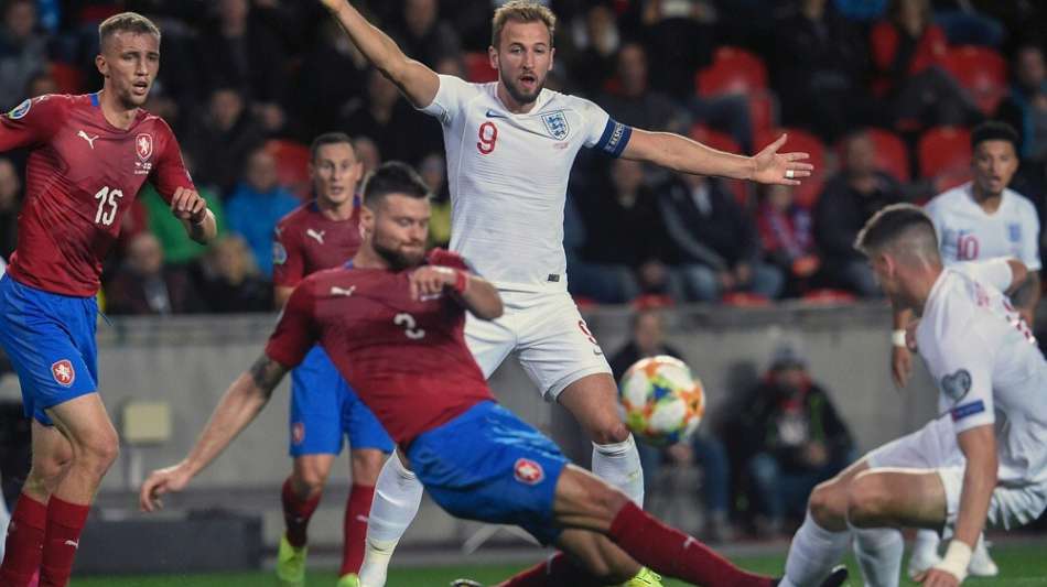 EM-Qualifikation: Frankreich und Portugal auf Kurs