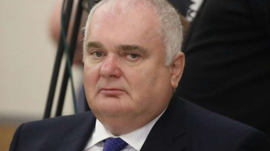 Gazprom-Vertreter Warnig verl&auml;sst Schalker Aufsichtsrat - Verein in Beratungen