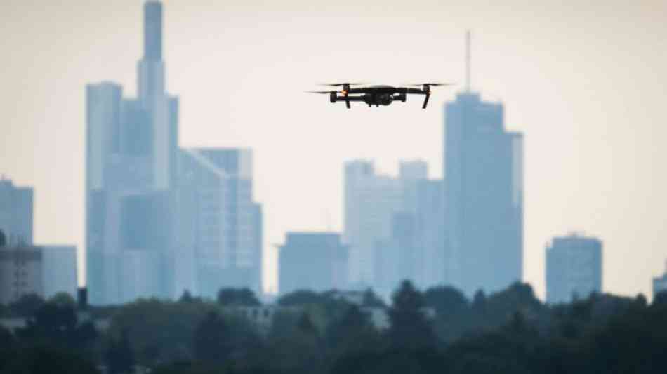 Deutsche Flugsicherung verzeichnet deutlich mehr Behinderungen durch Drohnen