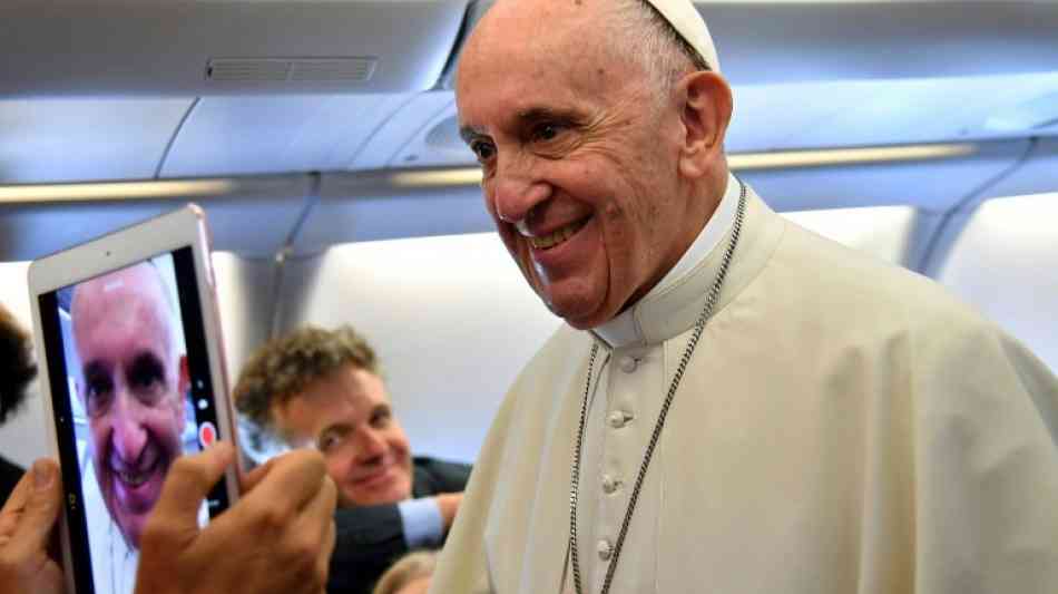 Flugzeug von Papst Franziskus wegen Hurrikan "Irma" umgeleitet werden