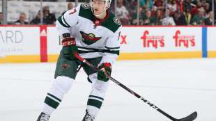 NHL: Sturm schie&szlig;t Minnesota zum Sieg