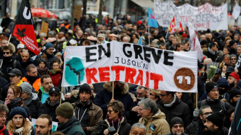 Präsident Macron hofft auf Kompromiss im Streit um Rentenreform