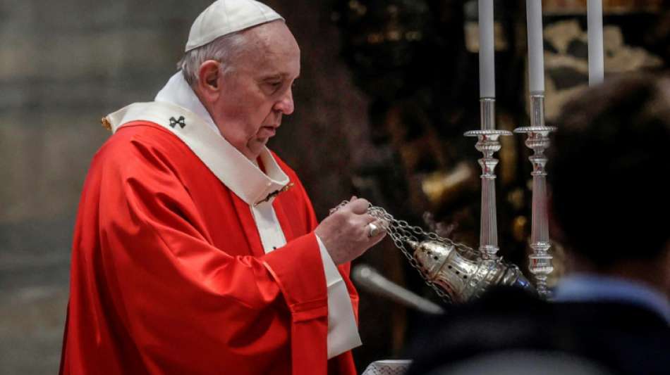 Papst beginnt Osterfeierlichkeiten im Vatikan