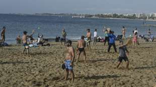 Griechenland will Corona-Geimpften freies Reisen durch Impfzertifikat ermöglichen