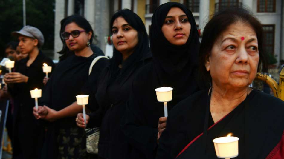 Indiens Menschenrechtskommission ermittelt nach Tötung mutmaßlicher Vergewaltiger