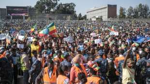 Ministerpr&auml;sident Abiy schw&ouml;rt &Auml;thiopier auf Kampf gegen die Rebellen ein