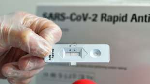 DGB unterstützt Corona-Testpflicht in Betrieben