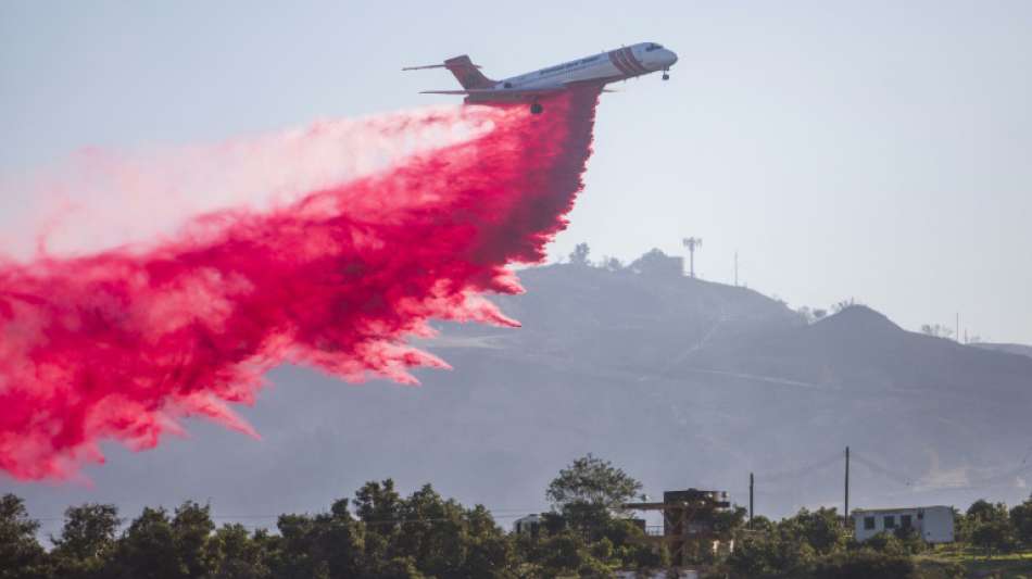 Feuerwehr in Kalifornien meldet Fortschritt im Kampf gegen neuen Waldbrand