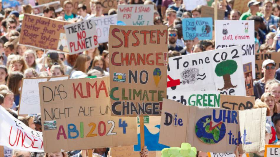 Protestaktionen in über 500 deutschen Städten bei großem Klimastreik am Freitag